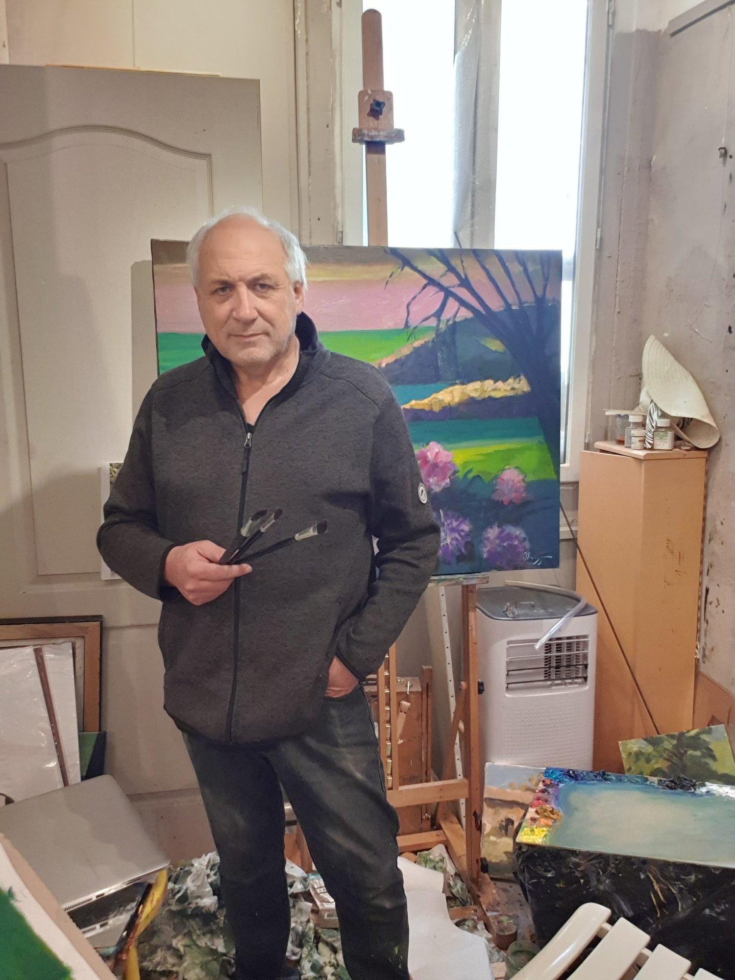 Michel Phelippeau dans son atelier à Grasse
